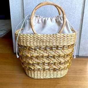 Poolside embellished seashell tote